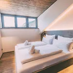 Livalpin - With Private Sauna & Whirlpool Διαμέρισμα
