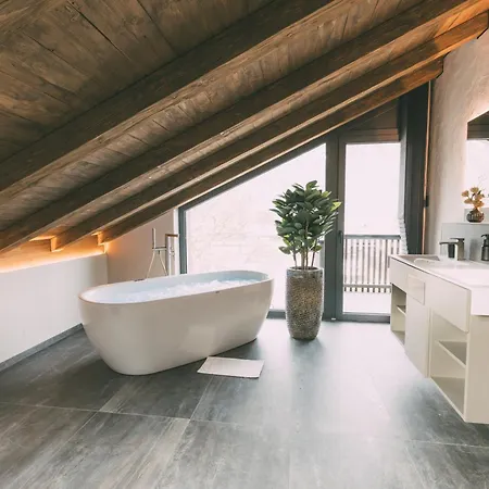 Livalpin - With Private Sauna & Whirlpool