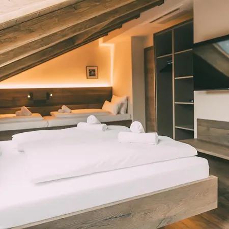 Livalpin - With Private Sauna & Whirlpool *