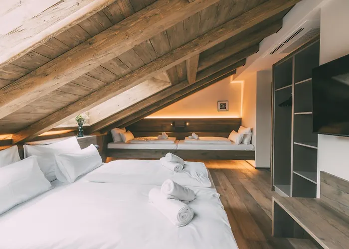 Livalpin - With Private Sauna & Whirlpool جارمش بارتنكيرشن